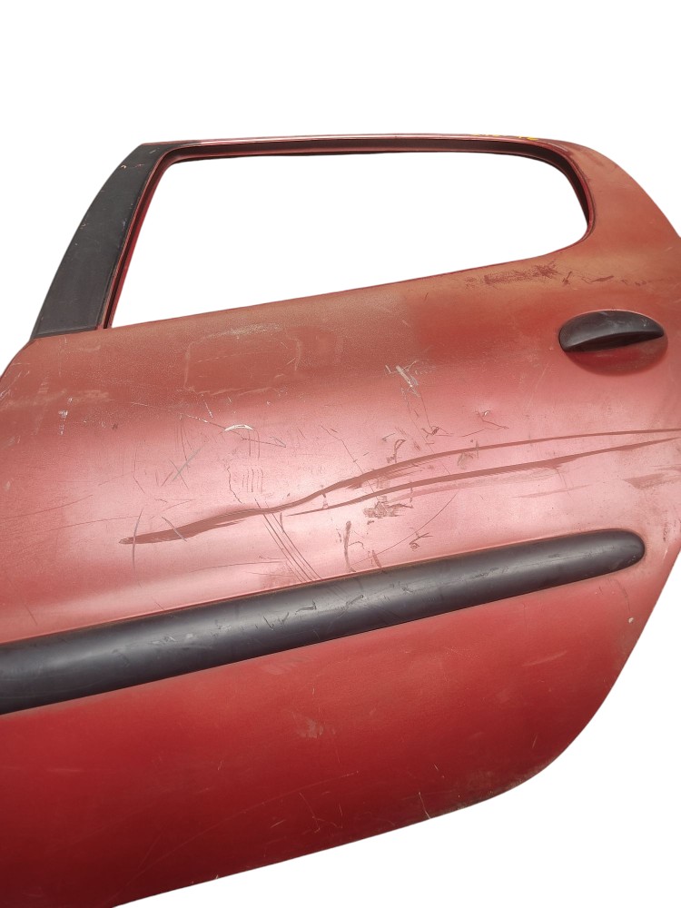 Porta Traseira Esquerda Peugeot 206 2006 Com Detalhes 2