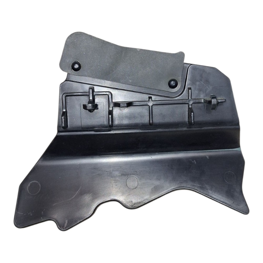 Tampa Lateral Esquerda Defletor Churrasqueira Yaris Sd 2021