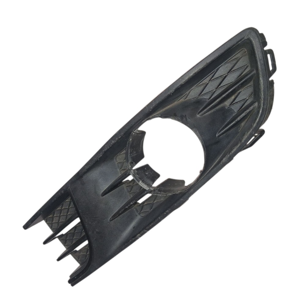 Moldura Grade Farol Milha Esquerdo Polo 2012 E 2015 *detalhe Preto Esquerdo 3