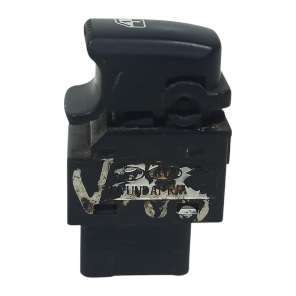 Botão Vidro Elétrico Tras Direito Hyundai Santa Fé 2005 A 12 2