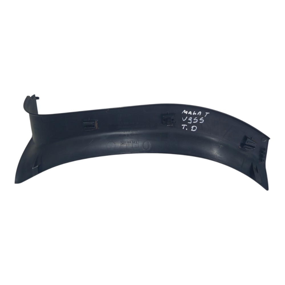 Moldura Porta Mala Direito Porsche Cayenne 2003 A 2006 3