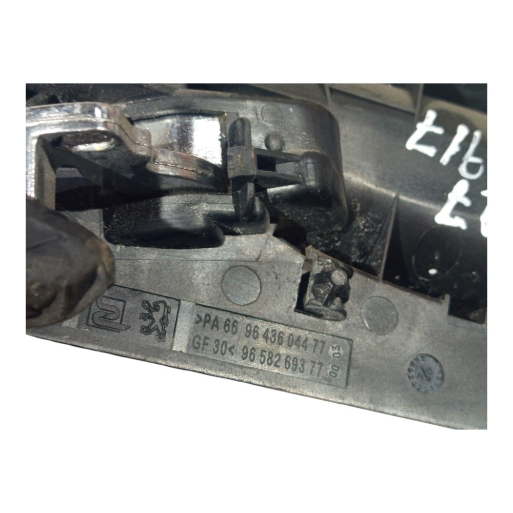 Maçaneta Interna Direita Peugeot 307 2007 2008 2009 A 2012 – Preto/cromado – Dianteira/traseira 4