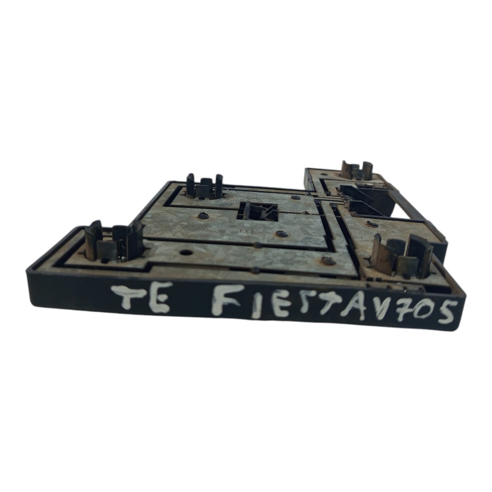 circuito lanterna esquerda ford fiesta 1997 1998 1999 a 2002 6