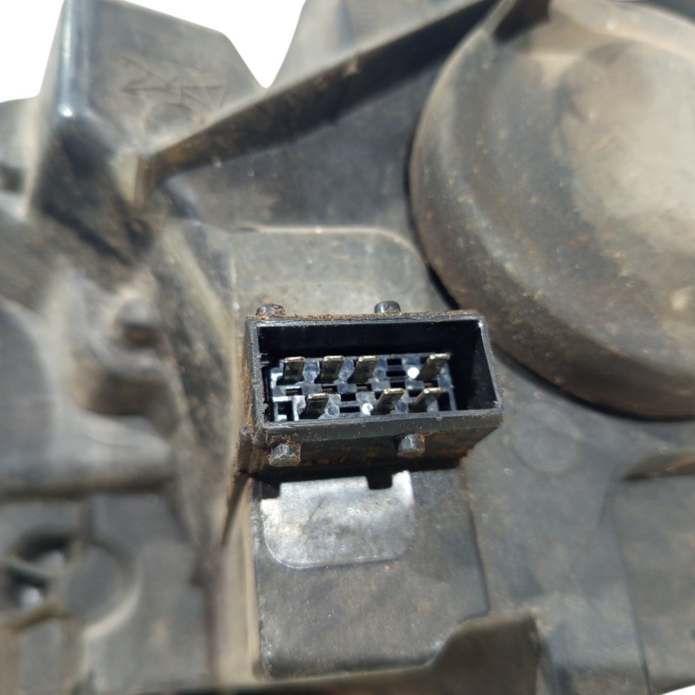 Farol Direito Citroen C4 2007 2008 2009 2010 A 2013 Avarias Direito/passageiro 8