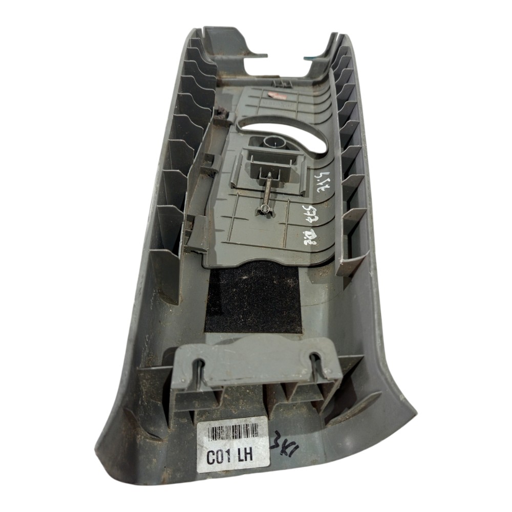 Moldura Coluna Esquerda Hyundai Santa Fe 2006 A 2013 4