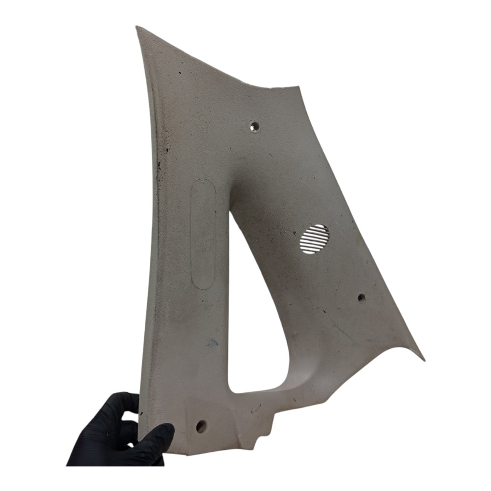Moldura Traseira Direita Chevrolet Corsa 1994 1995 A 2010 2