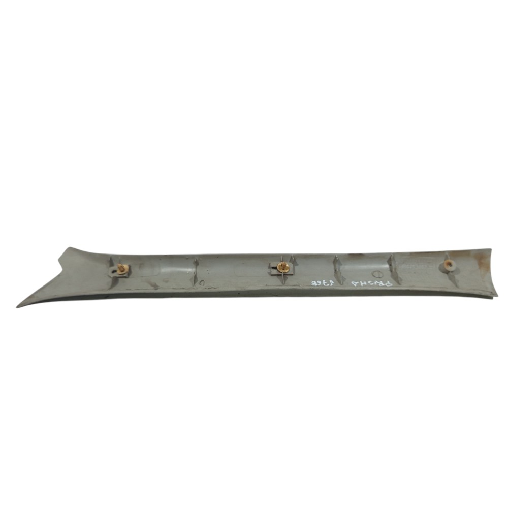 Moldura Direita Coluna Parabrisa Gm Prisma Celta 2001 A 2007 2