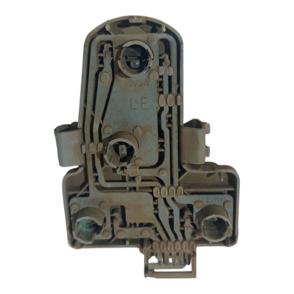 Circuito Lanterna Traseira Esquerda Vw Gol G3 1999 A 2005 2