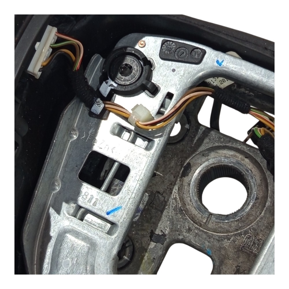 Volante Direção/comando Chevrolet Cruse 2012 A 2016 6