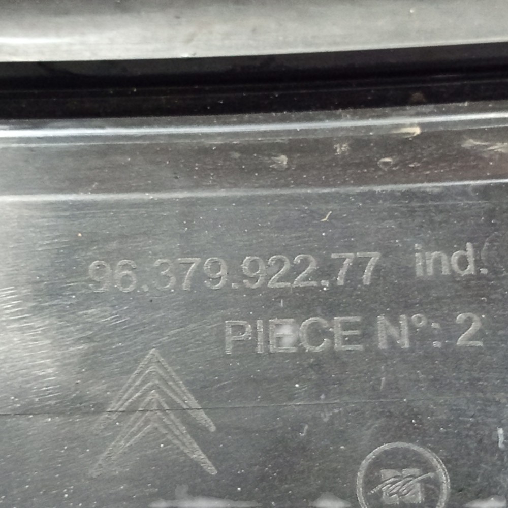 Suporte Churrasqueira Lado Direito Citroen C3 2004 A 2012 7
