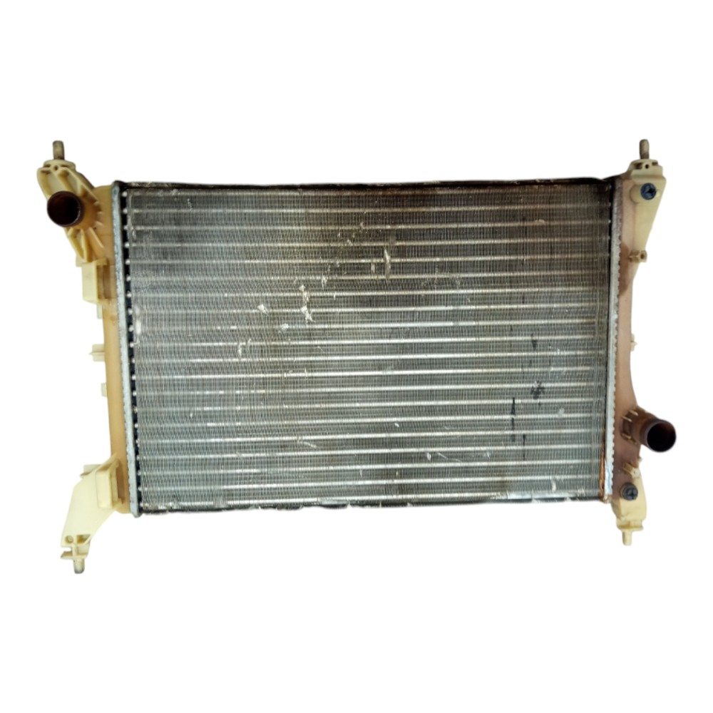 Radiador Fiat Punto Elx 1.4 1.8 2008 2009 2010 A 2011 4