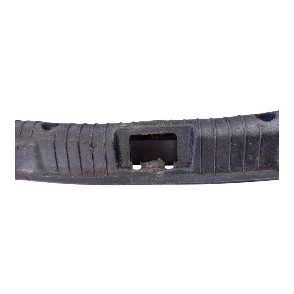 Acabamento Soleira Moldura Porta Malas Gm Corsa 1998 A 2002 Preto 2