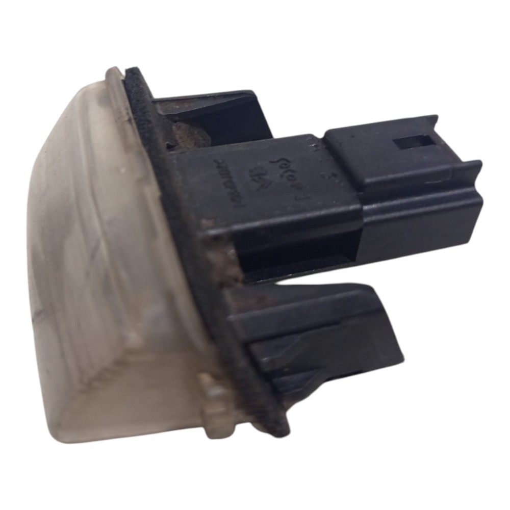 Luz De Placa Peugeot 206 2001 2002 2003 2004 2005 06 A 2010 3