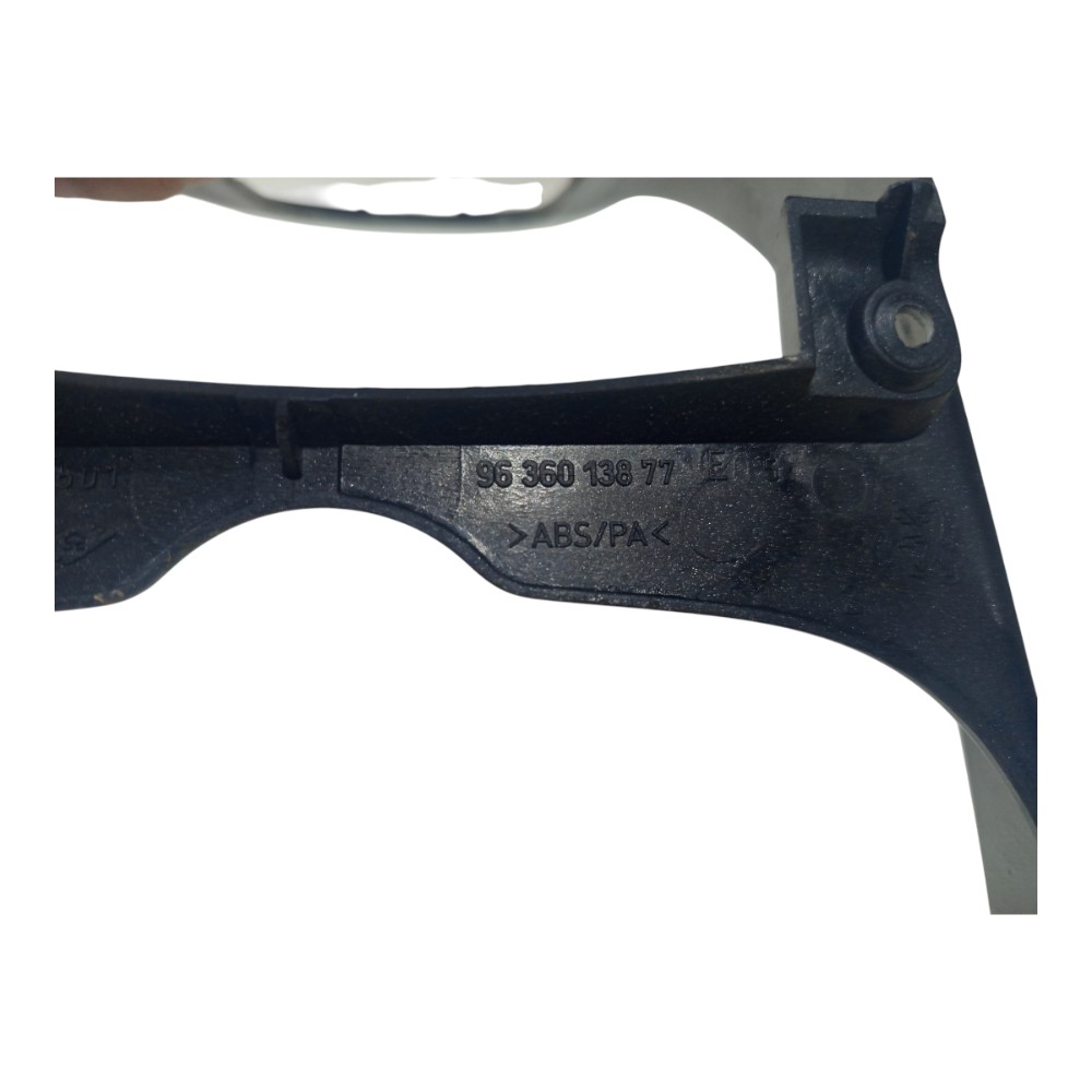 Moldura Console Central Cambio Ar Peugeot 307 2001 A 2012 4