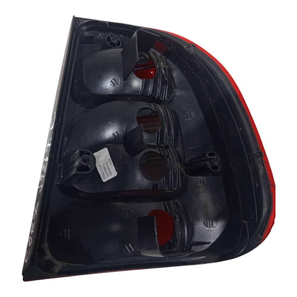 Lanterna Traseira Esquerda Gm Chevrolet Corsa 1994 A 2002 8