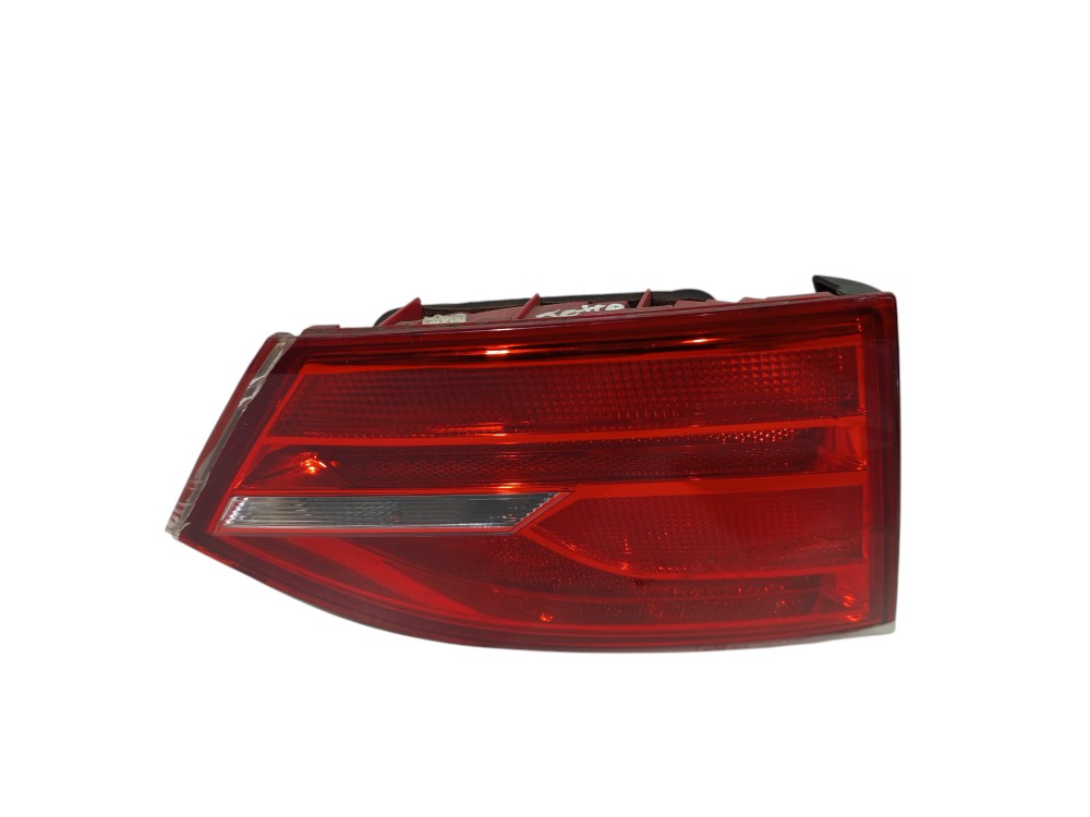 Lanterna Traseira Esquerda Volkswagen Jetta 2.0 2014 Avarias Esquerdo/motorista 2