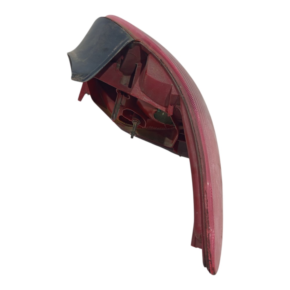 Lanterna Esquerda Peugeot 206 2000 2001 2002 2003 04 A 2008 Esquerdo/motorista Vermelho/branco 7
