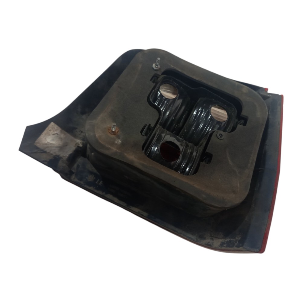 Luz Lanterna Traseira Esquerda Fiat Uno 1992 1993 A 2002 Esquerdo/motorista 7