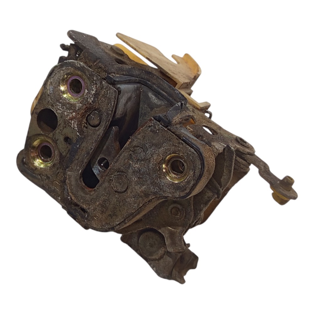 Fechadura Dianteira Direita Gm Chevrolet Corsa 1995 A 2004 4
