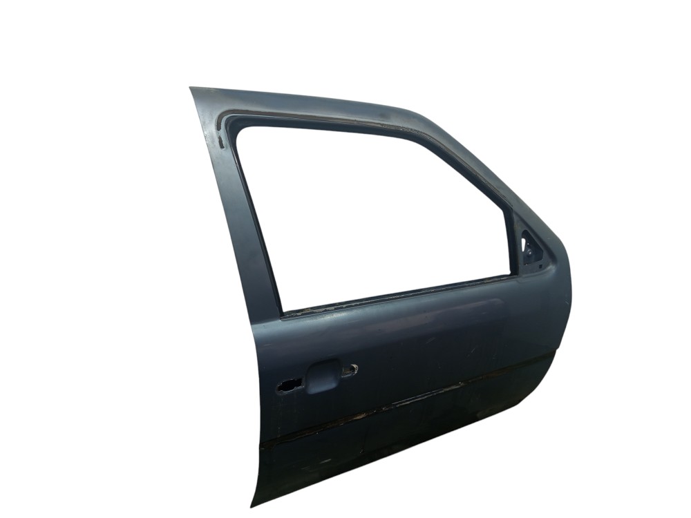 Porta Dianteira Direita Volkswagen Gol Parati 1995 A 2005 Dianteira Direto 2