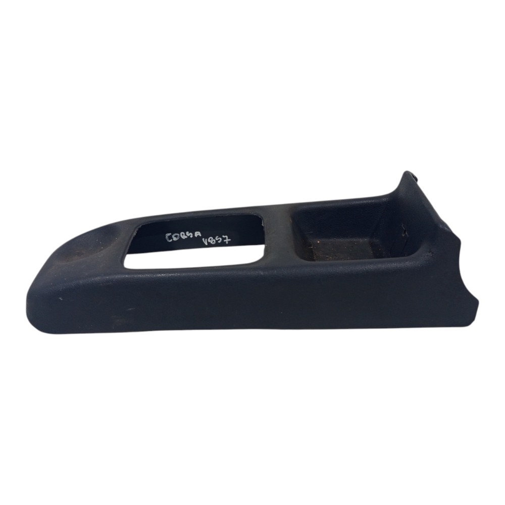 Console Central Porta Treco Gm Corsa 1998 1999 2000 A 2002 2