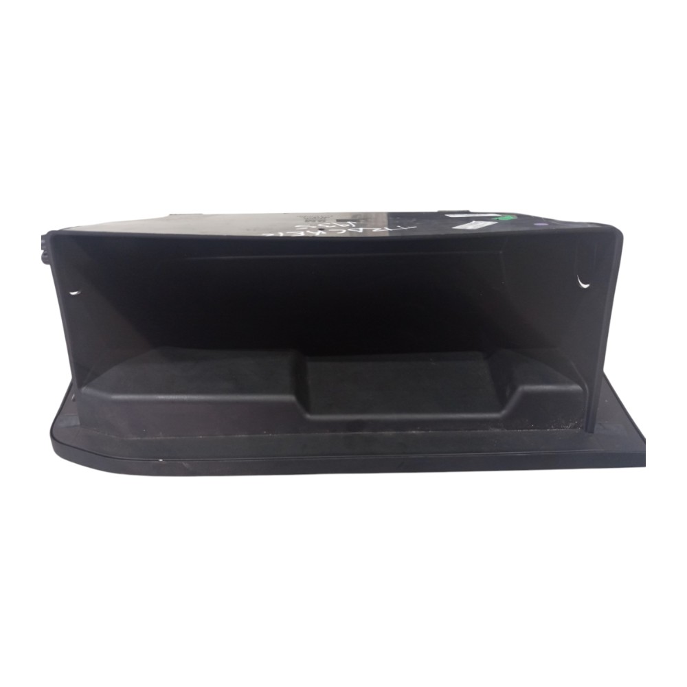 Porta Luvas Chevrolet Tracker 2020 A 2024 4