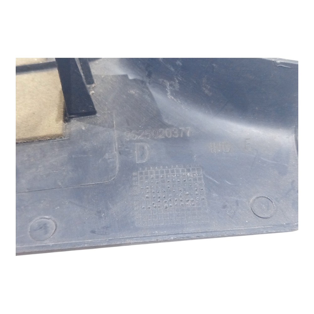 Moldura Coluna Central Lateral Inferior Direita 206 99 A 09 2