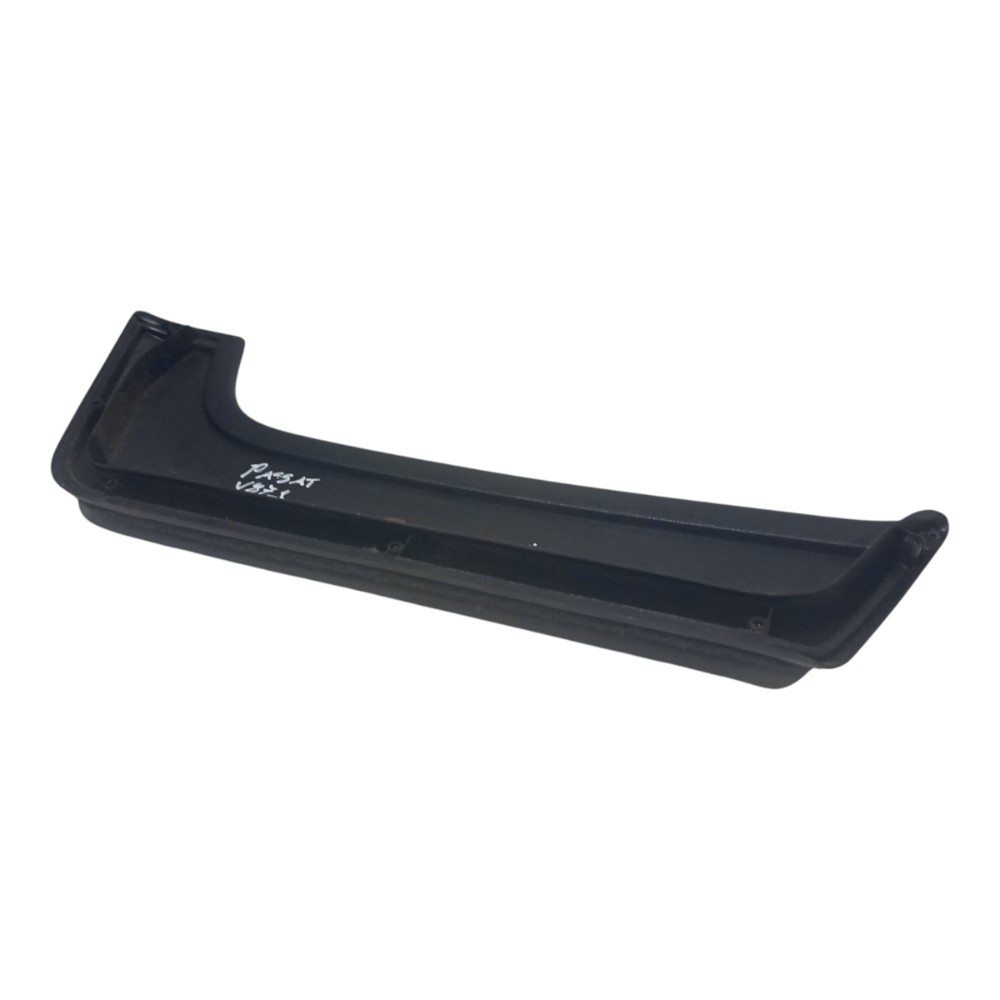 Porta Treco Dianteiro Direito Volkswagen Passat 1993 A 1997 8