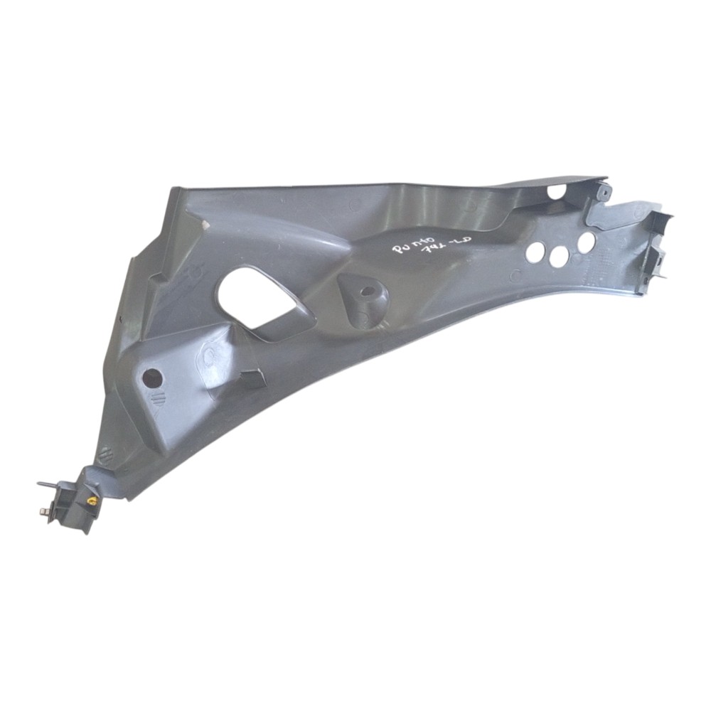 Acabamento Traseiro Direito Fiat Punto 2008 2009 2010 A 2012 7