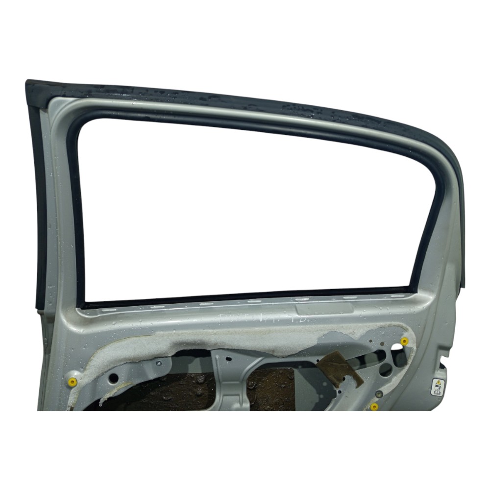 Porta Traseira Direita Fiat Punto 2008 2009 2010 A 2012  Traseira Direita Prateado 6