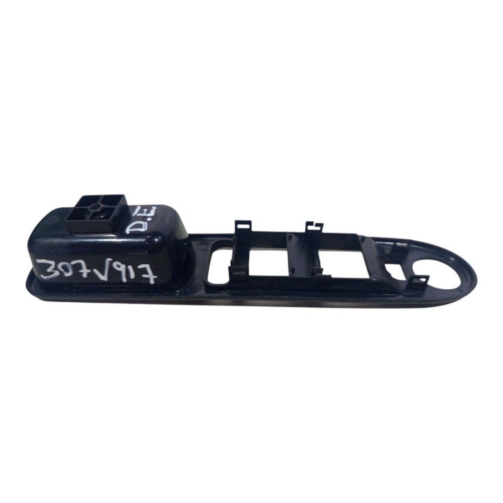 Moldura Botão Comando Vidro Travas Peugeot 307 2006 A 2013 9