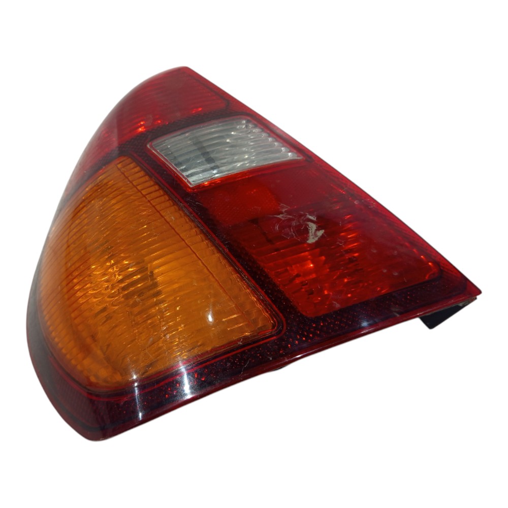 Lanterna Esquerda Renault Clio Sedan 2000 A 2010 Com Avaria Esquerdo/motorista 1