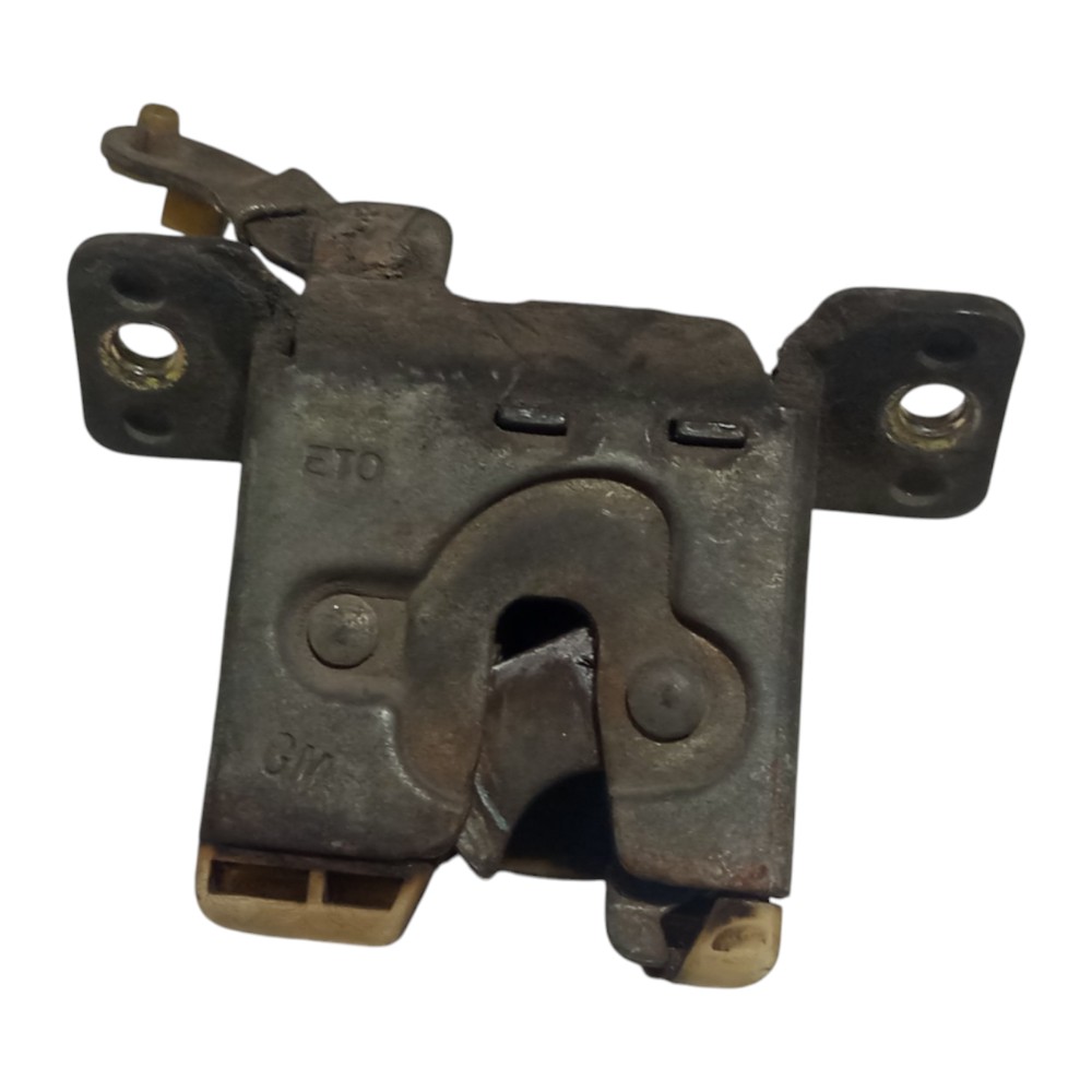 Fechadura Tampa Traseira Gm Chevrolet Corsa 1994 1995 A 2002 1