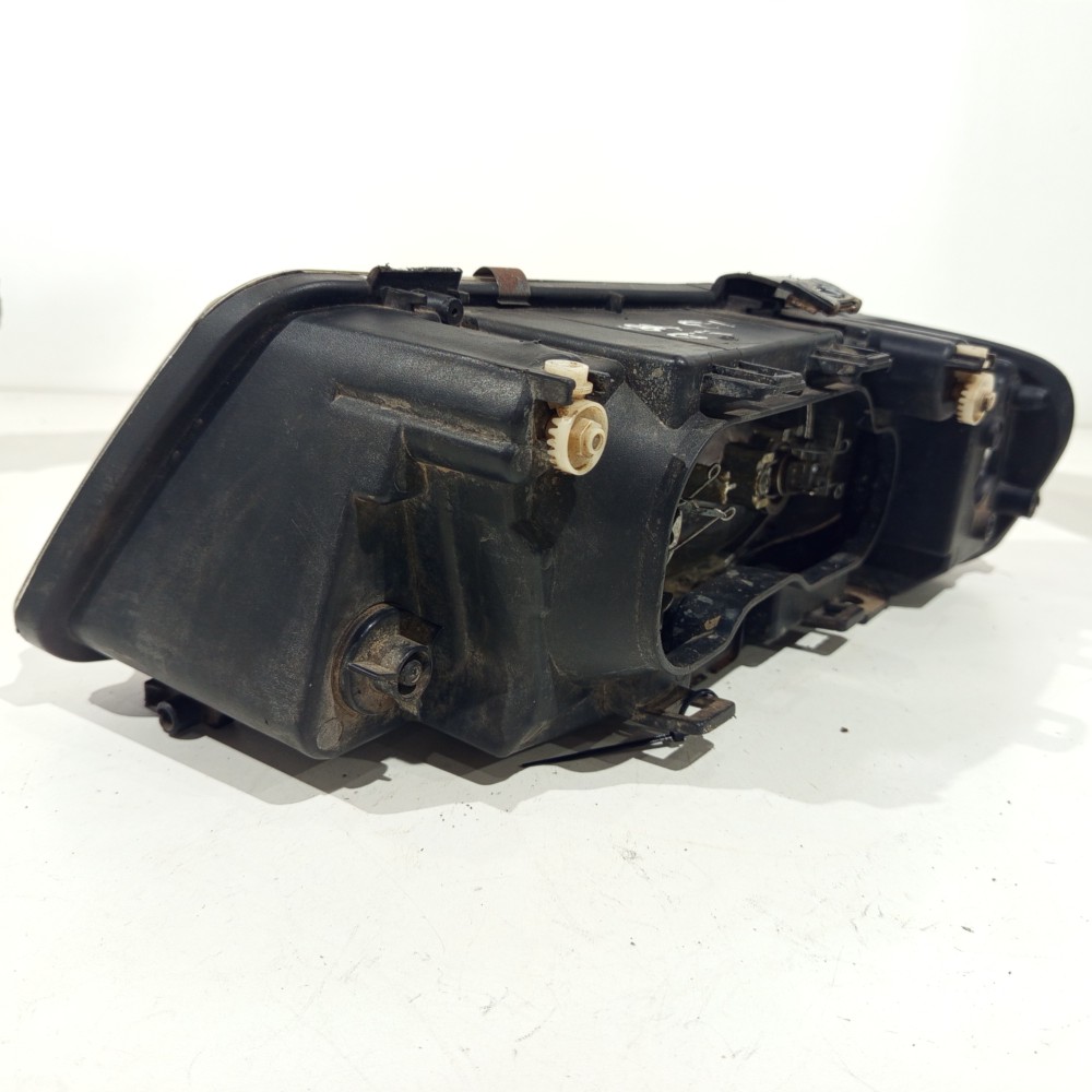 Farol Dianteiro Direito Audi A3 2000 2001 2002 a 2006 Avaria 6