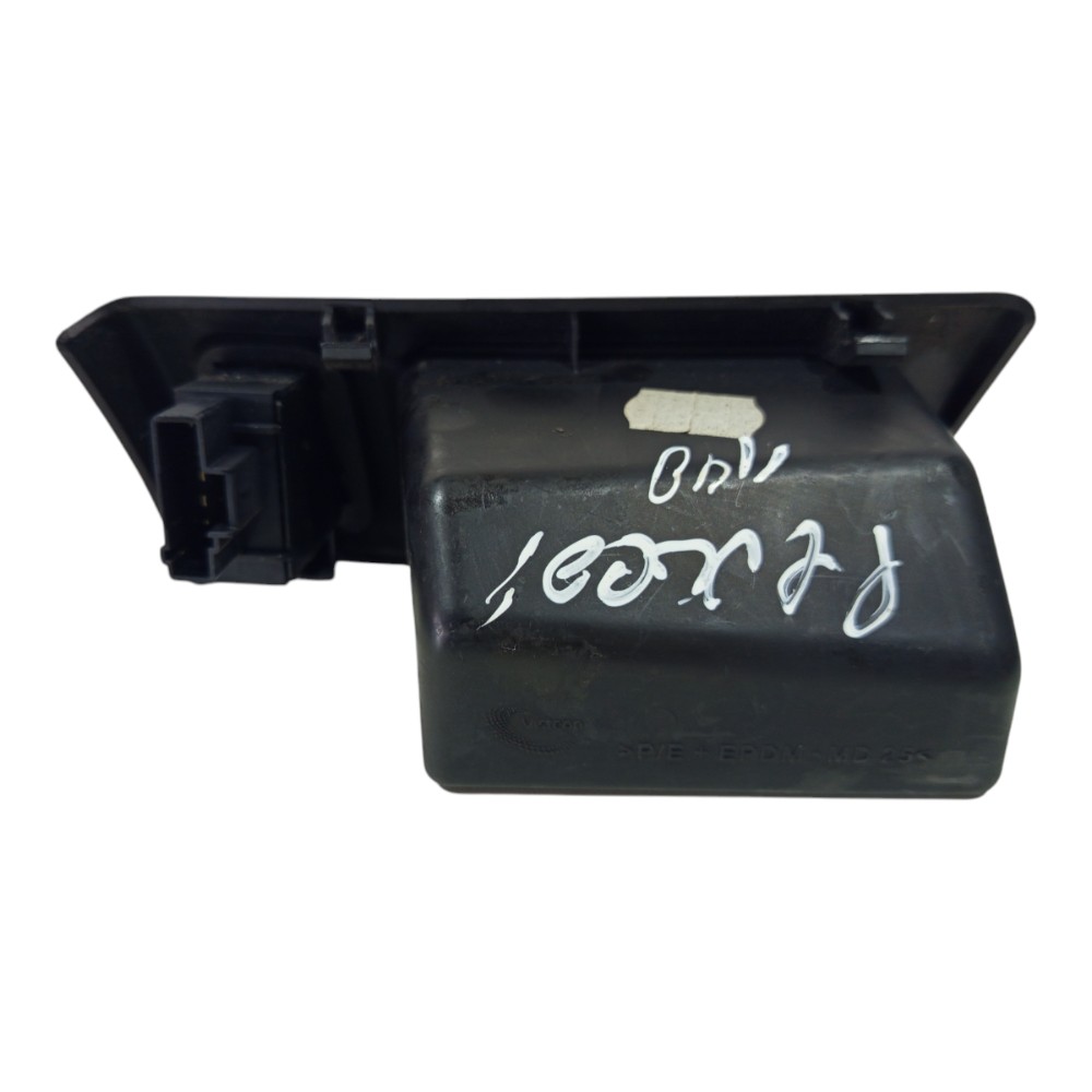 Moldura Porta Objetos Farol Peugeot 206 2001 2002 A 2007 2
