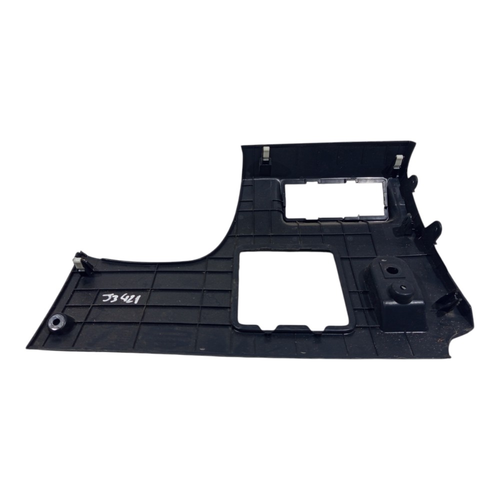 Moldura Inferior Esquerda Painel J3 2014 A 2015 5306040u8260 Preto 5