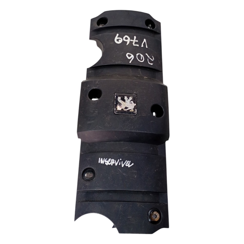 Tampa acabamento motor Peugeot 208 2011 a 2016 3