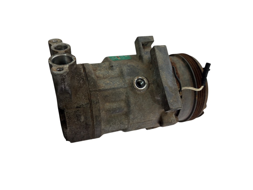 Compressor Ar condicionado Renault Clio 1.0 2002 2003 a 2006 4