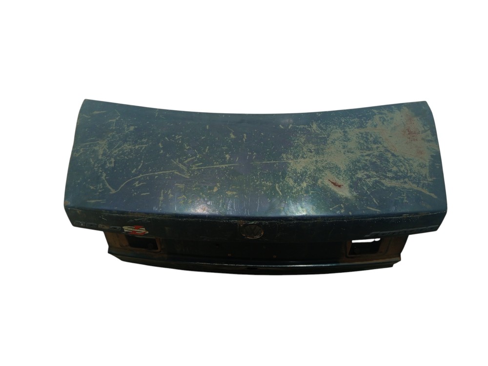 Capo Tampa Traseira Porta Malas Vw Santana 1990/2006 Avaria 2