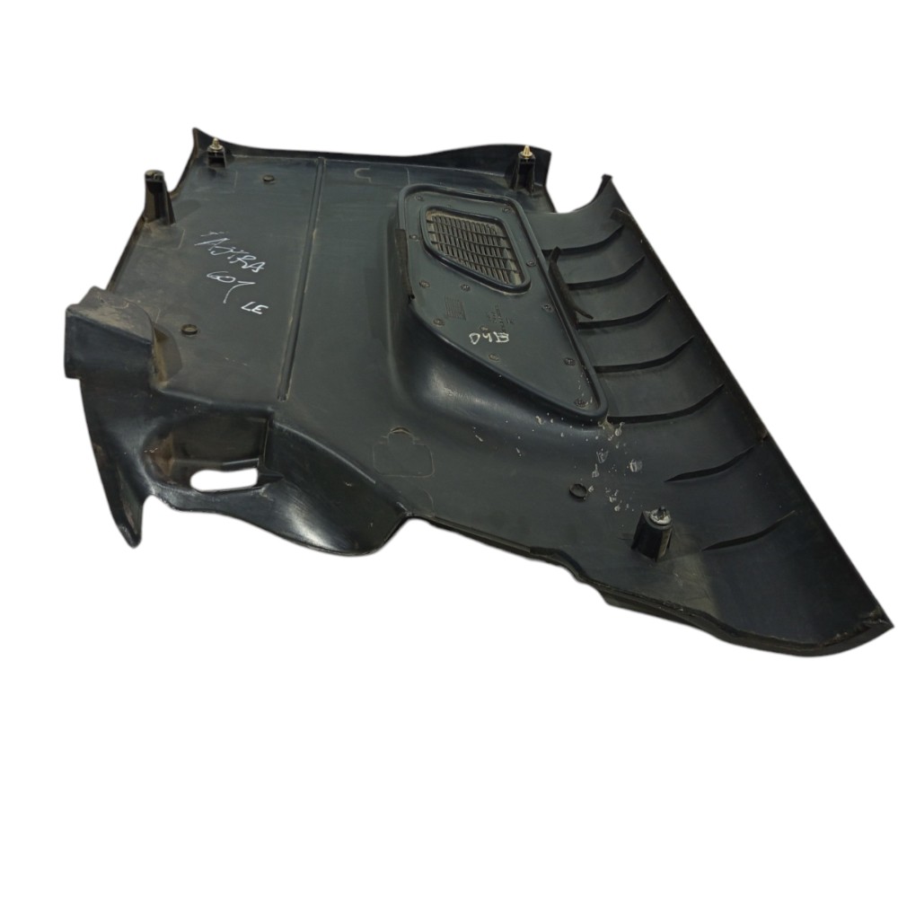 Forro Lateral Esquerdo Com Detalhe Chevrolet Astra 1999-2011 4