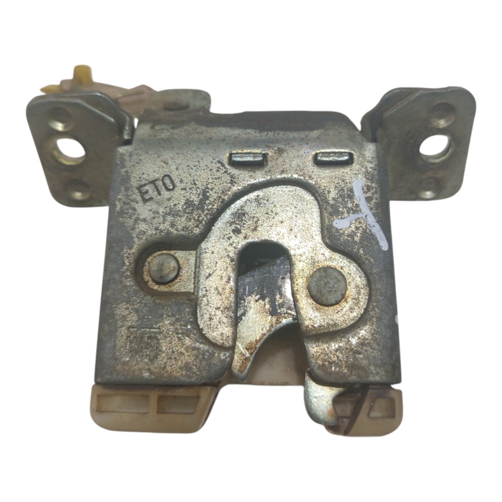 Fechadura Tampa Traseiro Porta Malas Wi Gm Corsa 1994 A 2002 5