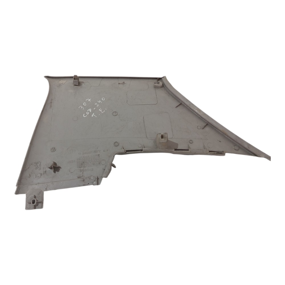 Acabamento Porta Malas Esquerdo Peugeot 208 2015 A 2020 9