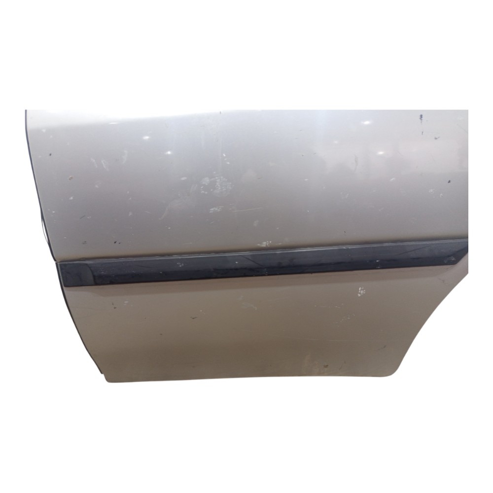 Porta Traseira Esquerda Volkswagen Parati 99 A 2005 Detalhes Traseira Esquerda Prateado 2
