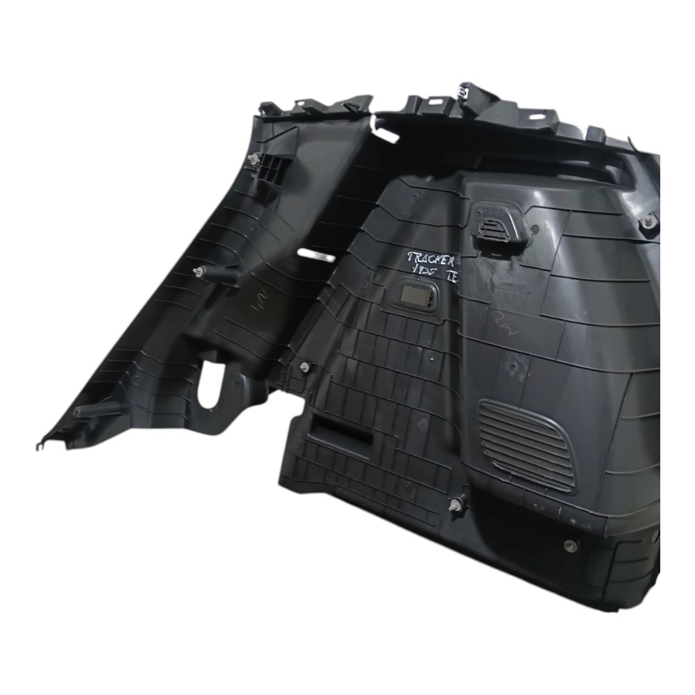 Forro Lateral Esquerdo Porta Malas Gm Tracker 2021 A 2024 2