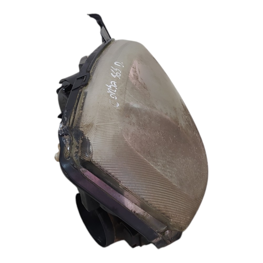 Farol Direito Chevrolet C/avaria Corsa Sedan 2002 A 2010 8