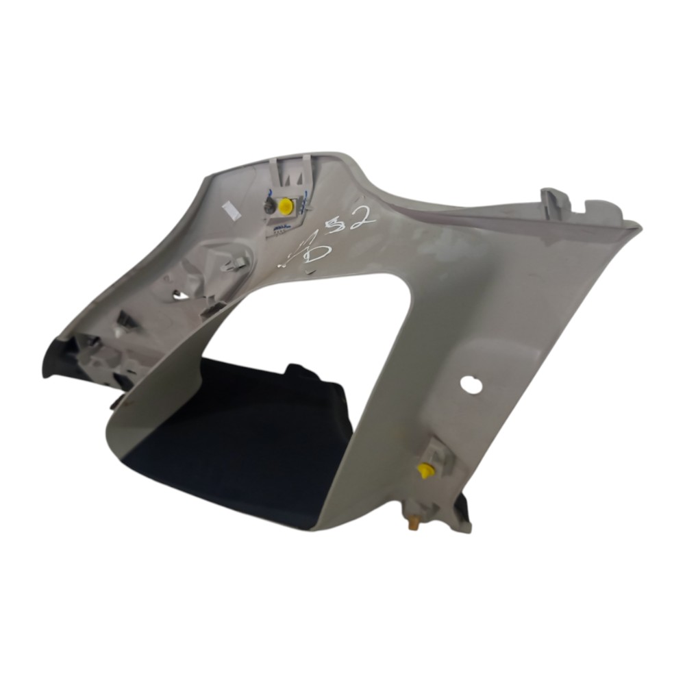 Acabamento Coluna Tras Direita Citroen C4 Picasso 2009 A2014 4