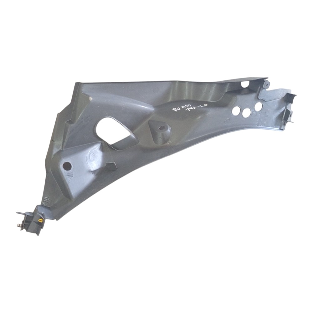 Acabamento Traseiro Direito Fiat Punto 2008 2009 2010 A 2012 5