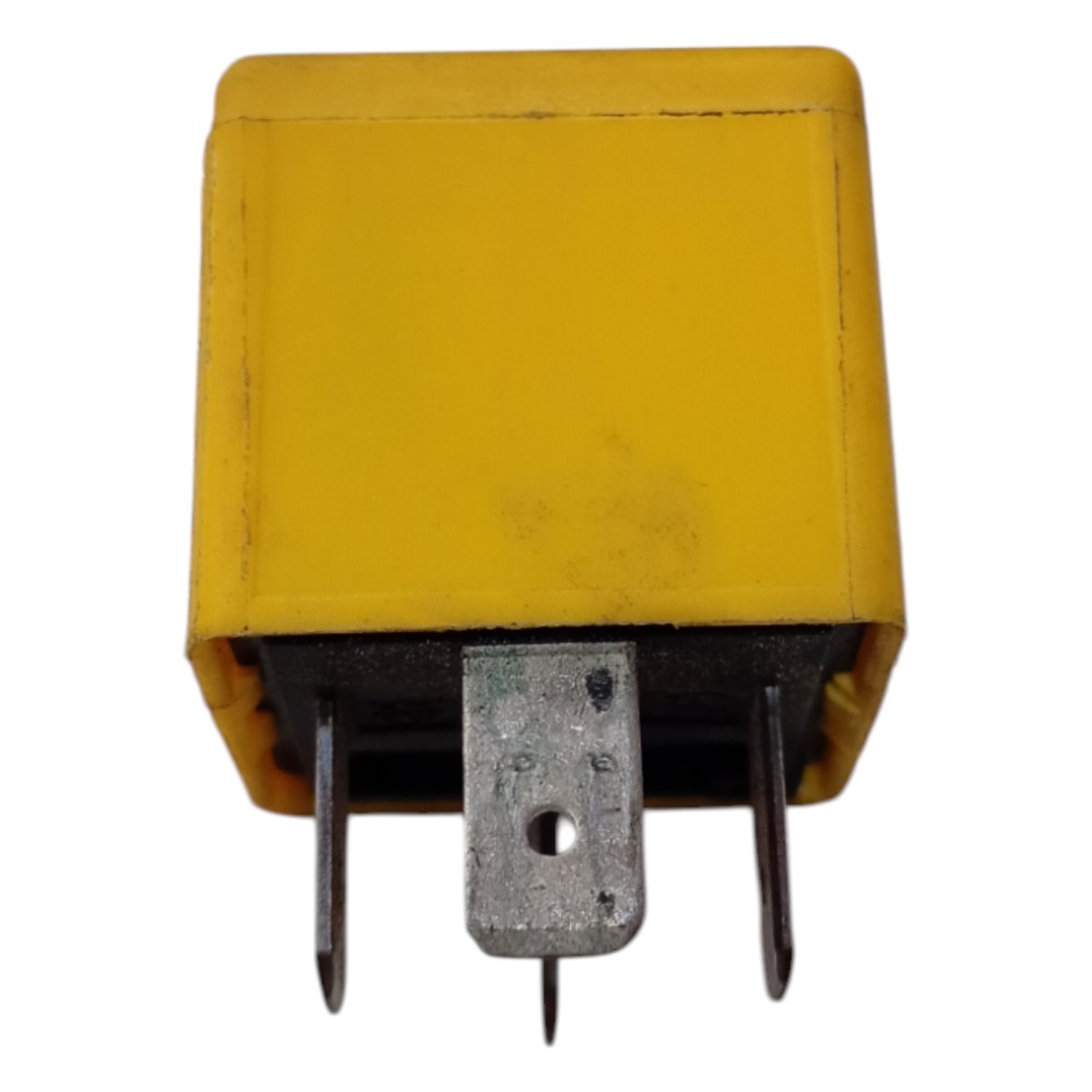 Relé Gm V23134b52x435 3