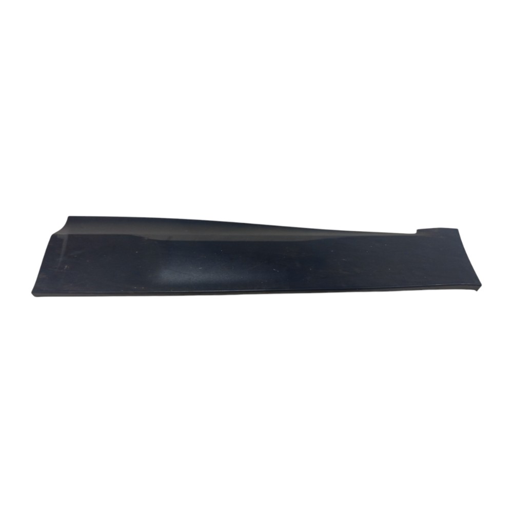 Friso Porta Traseira Esquerda Gm Tracker 2022 A 2024 2