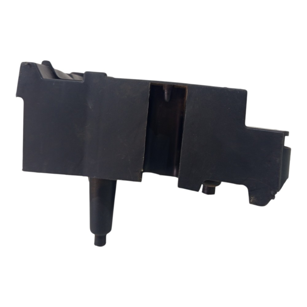 Suporte Plástico Porta Malas Esq Bmw X5 2001 2003 A 2005 Preto 5
